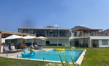 Casa de Playa de Lujo a 15 Minutos de Asia –Piscina, Cancha y Bungalows Privados