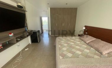 Casa de Playa de Lujo a 15 Minutos de Asia –Piscina, Cancha y Bungalows Privados