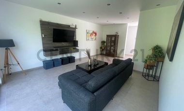 Casa de Playa de Lujo a 15 Minutos de Asia –Piscina, Cancha y Bungalows Privados