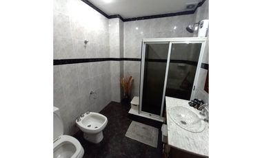 ¡Casa PH Temperley con cochera y parrilla listo para mudarse!