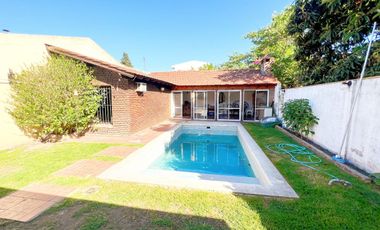 VENTA CASA 4 AMBIENTES PILETA QUINCHO COCHERA