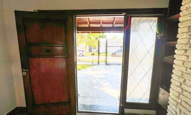 VENTA CASA 4 AMBIENTES PILETA QUINCHO COCHERA