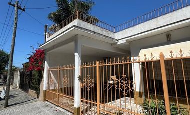 Casa en venta Quilmes 2 dorm sup para construir