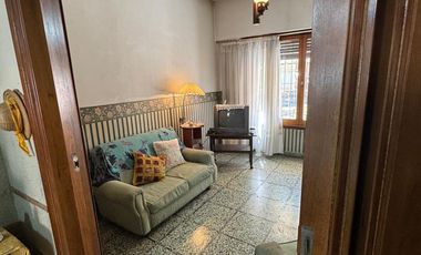 Casa en venta Quilmes 2 dorm sup para construir