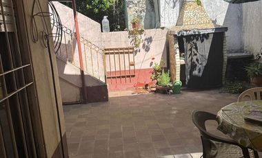 Casa en venta Quilmes 2 dorm sup para construir
