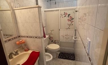 Casa en venta Quilmes 2 dorm sup para construir