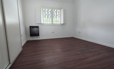 Venta casa 2 dormitorios B Centenario