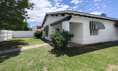 Venta casa 2 dormitorios B Centenario