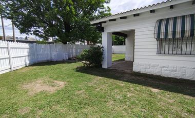 Venta casa 2 dormitorios B Centenario