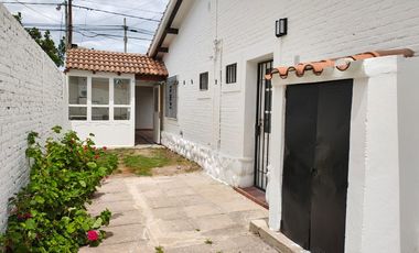 Venta casa 2 dormitorios B Centenario