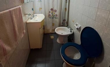 VENTA CASA MULTIFAMILIAR 6 AMB EN CASEROS