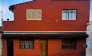 VENTA CASA MULTIFAMILIAR 6 AMB EN CASEROS
