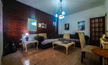 VENTA CASA MULTIFAMILIAR 6 AMB EN CASEROS