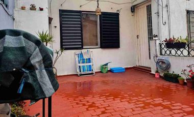 VENTA CASA MULTIFAMILIAR 6 AMB EN CASEROS