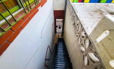 VENTA CASA MULTIFAMILIAR 6 AMB EN CASEROS