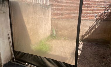 Triplex de 4 amb, con cochera y patio