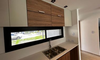 ALQUILER DUPLEX 2 DORM C/COCHERA A ESTRENAR