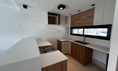 ALQUILER DUPLEX 2 DORM C/COCHERA A ESTRENAR
