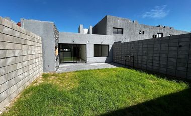 ALQUILER DUPLEX 2 DORM C/COCHERA A ESTRENAR