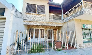 VENTA CASA 5 AMB, GARAGE, LOCALES, EL PALOMAR