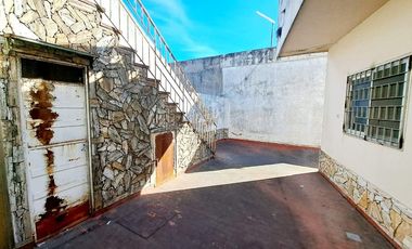 VENTA CASA 5 AMB, GARAGE, LOCALES, EL PALOMAR
