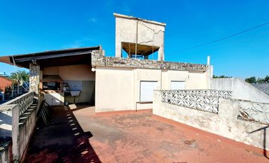 VENTA CASA 5 AMB, GARAGE, LOCALES, EL PALOMAR