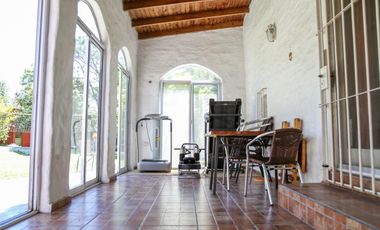 ESPECTACULAR CASA MAS TERRENO CON DOS LOCALES
