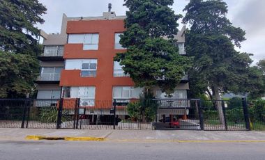 Cochera en alquiler anual en Pinamar (Centro Administrativo).