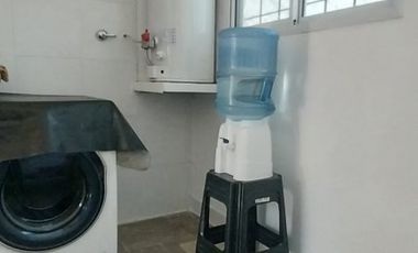 Â¡Descubre tu proximo hogar en esta encantadora casa en venta de 3 amb mas departamento de 2 amb en Don Torcuato!