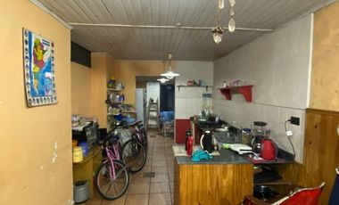 CASA EN VENTA A RECICLAR BÂ° 25 DE MAYO
