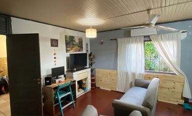 CASA EN VENTA A RECICLAR BÂ° 25 DE MAYO