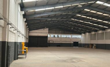Impecable Bodega Industrial de 2100M2 en Tultitlán, Estado de México