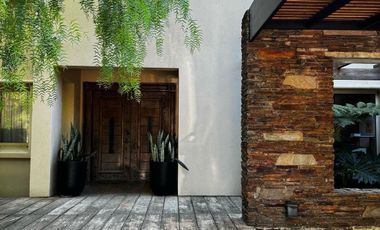 Casa en  Venta en Santa Catalina con Salida al Rio 5 dormitorios