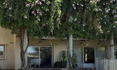 Casa en  Venta en Santa Catalina con Salida al Rio 5 dormitorios