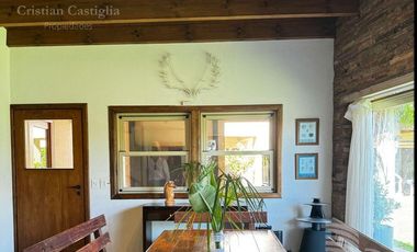 Casa en  Venta en Santa Catalina con Salida al Rio 5 dormitorios