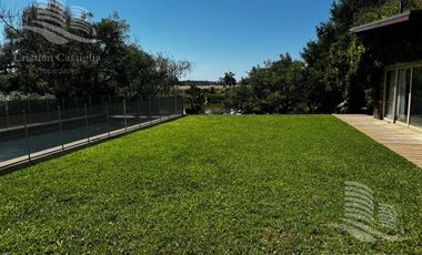 Casa en  Venta en Santa Catalina con Salida al Rio 5 dormitorios