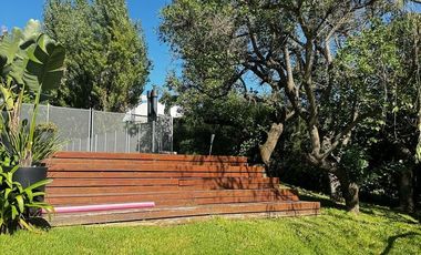 Casa en  Venta en Santa Catalina con Salida al Rio 5 dormitorios