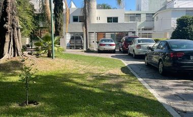 INVERSIONISTAS RESIDENCIA IDEAL ESCUELA,NOTARIA EN LA MEJOR CALLE COL CHAPALITA