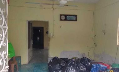 En venta casa para remodelar en el barrio de Santa Ana, Centro de Mérida.