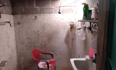 En venta casa para remodelar en el barrio de Santa Ana, Centro de Mérida.