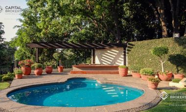 Casa de Lujo Lomas del Valle Alberca Jardin Colinas