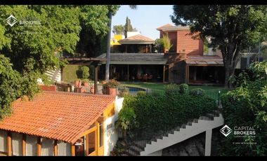 Casa de Lujo Lomas del Valle Alberca Jardin Colinas