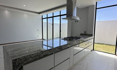 Hermosa casa en VENTA en Valle Imperial