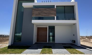 Hermosa casa en VENTA en Valle Imperial
