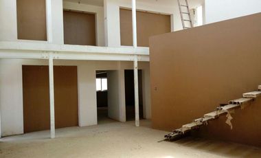 VENTA DE BODEGA CON OFICINAS EN COLONIA AEROPUERTO