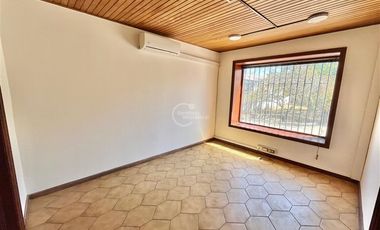 Oficina en Arriendo en Av. Américo Vespucio