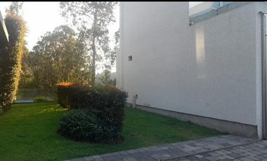 Renta de Casa Amoblada con diseño Moderno-Minimalista con piscina, Sector Intervalles