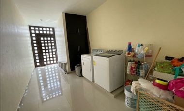 CASA EN VENTA  LOS PORTALES ZUAZUA