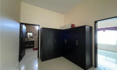 CASA EN VENTA  LOS PORTALES ZUAZUA