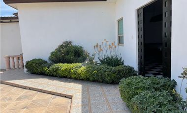 CASA EN VENTA  LOS PORTALES ZUAZUA